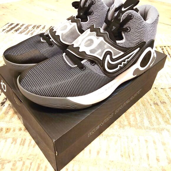 Size 13 - Nike KD Trey 5 X Wolf Grey Basketball Shoes - Picture 2 of 10